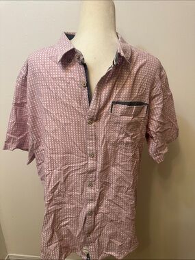 Men's Short-Sleeve Pink Printed Button-Down Shirt